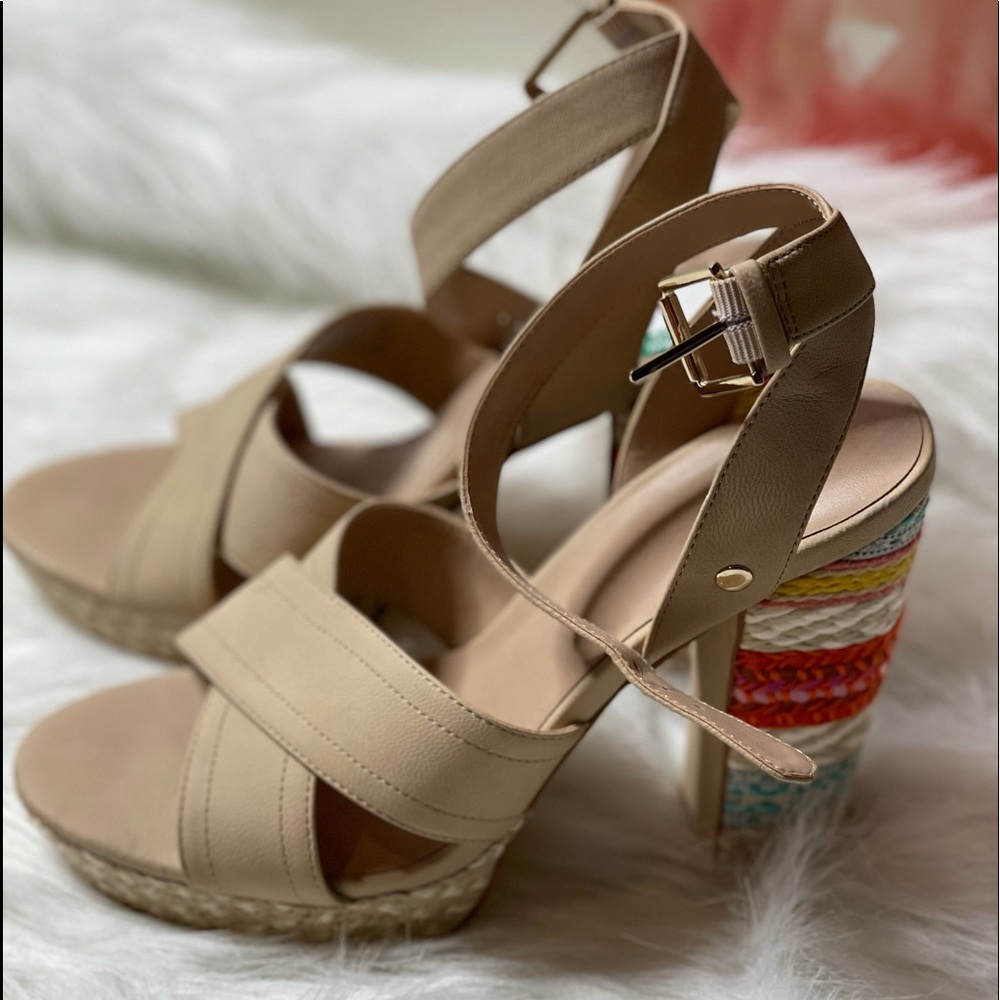 NWT Mix No. 6 Christania Platform Heel Sandals 🤩